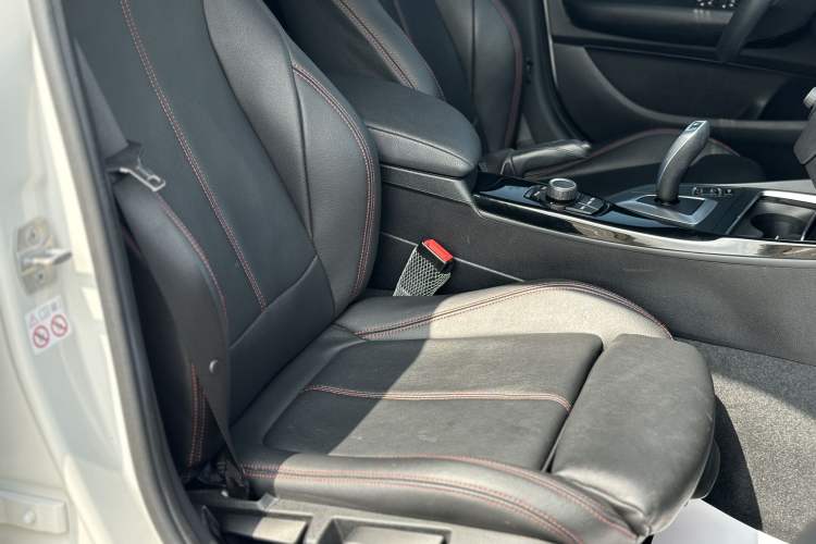 Used BMW 1 Series 2018 118i Sport Design Package
