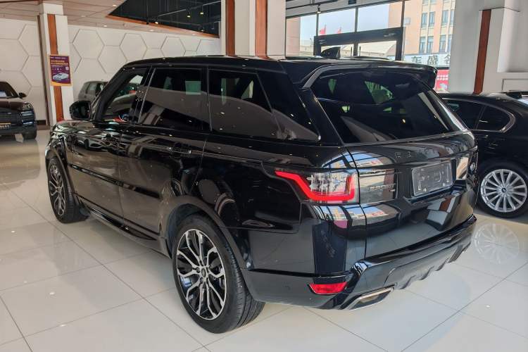 Used Land Rover Range Rover Sport 2021 3.0 L6 YAO Black Edition
