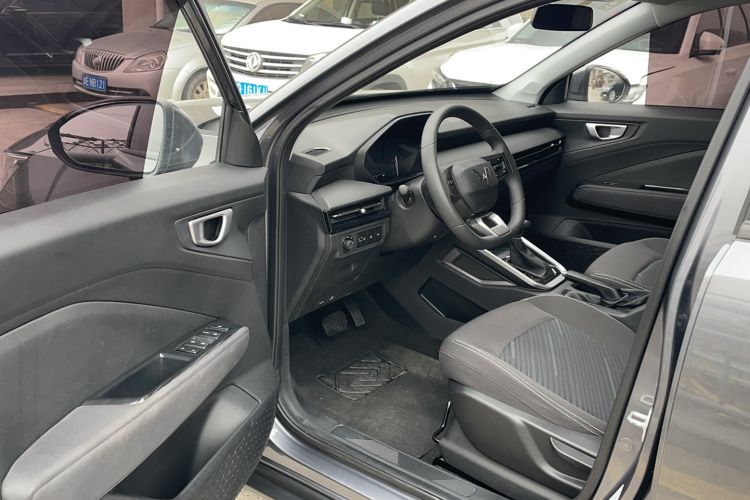 Used Wuling Alvez 2023 1.5L CVT Comfort Edition
