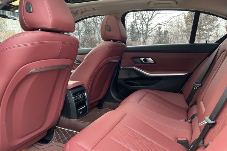 Used BMW i3 2024 eDrive 35 L
