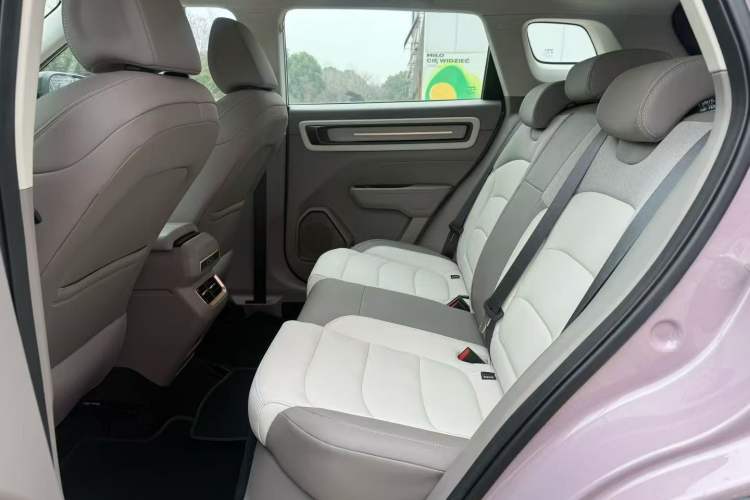 Used Geely Auto icon 2026 Model Chocolate 1.5TD Pure & Refined Edition