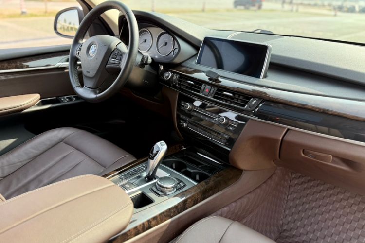 Used BMW X5 2015 xDrive28i