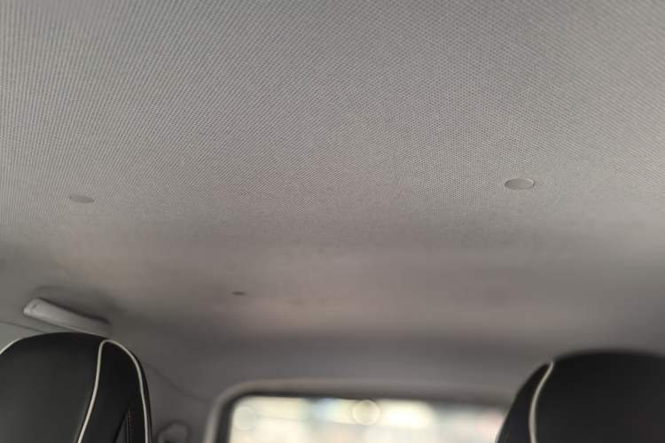 Used Wuling Hongguang MINIEV 2022 GAMEBOY 300km Enthusiast Model with Lithium Iron Phosphate
