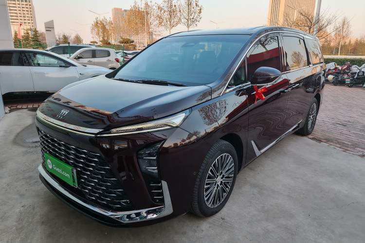 Used Buick GL8 New Energy 2024 Lu Zun Luxury Edition 7-Seater
