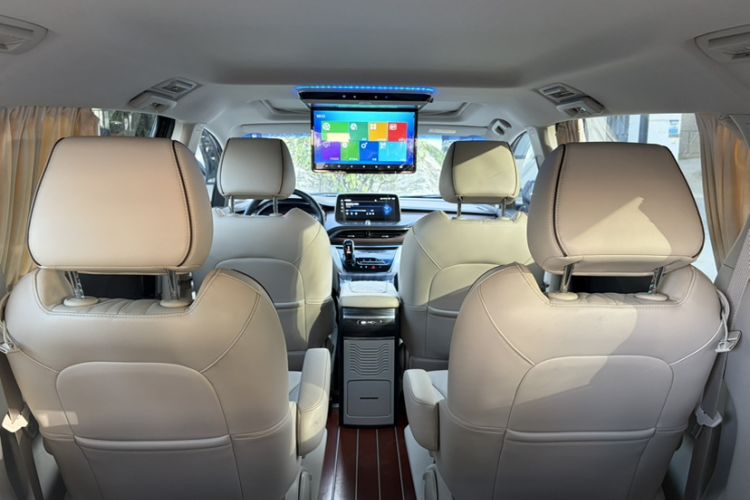 Used Buick GL8 2021 Land Cruiser Executive Class 652T Luxury Model