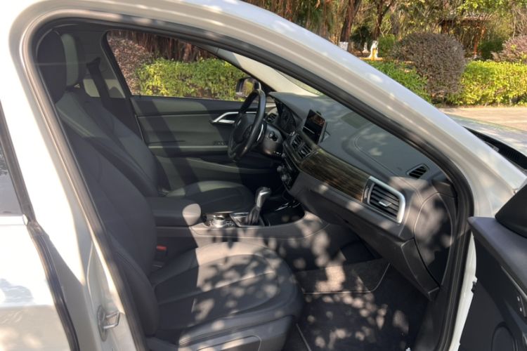 Used BMW 1 Series 2017 120i Design Package Model