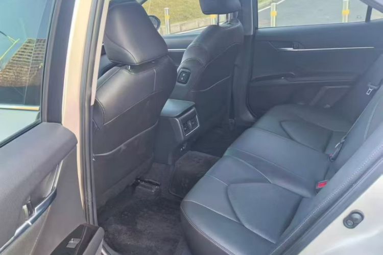 Used Toyota Camry 2021 2.0G Luxury Edition