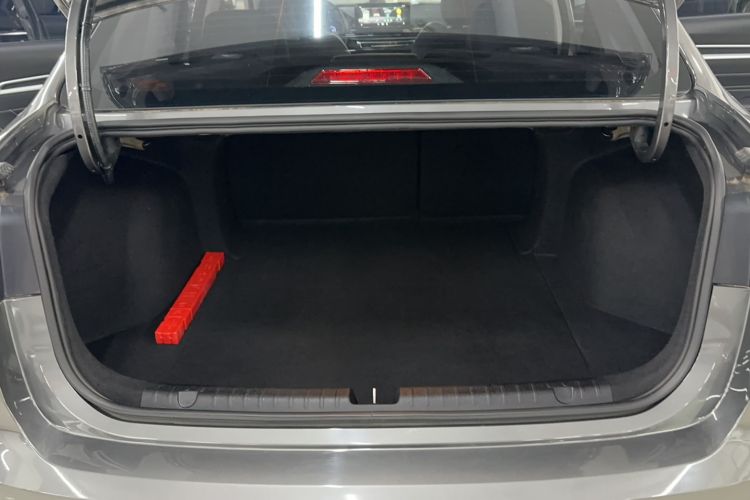 Used Geely Auto Emgrand 2022 4th Generation 1.5L CVT Luxury Model
