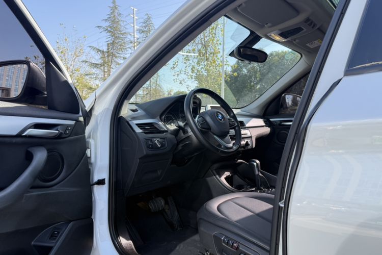 Used BMW X1 2016 sDrive18Li Premium Edition
