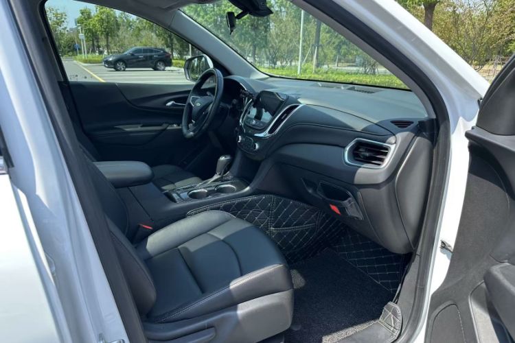 Used Chevrolet Equinox 2019 535T Automatic YuJie Edition China VI
