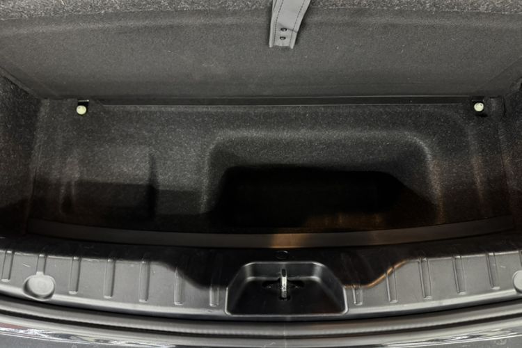 Used BMW 5 Series 2014 525Li Luxury Design Package
