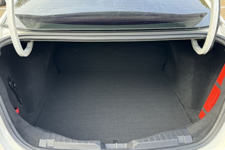 Used Ford Escort 2015 1.5L Automatic Fashion Model
