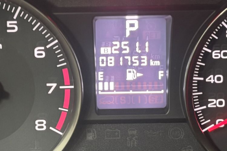 Used Subaru XV 2014 2.0i Comfort Edition
