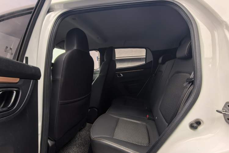 Used Dongfeng NAMMI BOX 2022 Light Wind Edition 201KM Lightning Model
