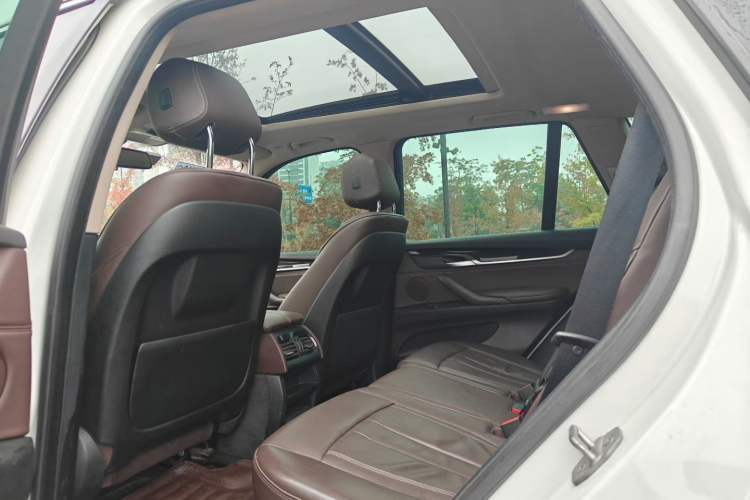 Used BMW X5 2014 xDrive35i Luxury Model
