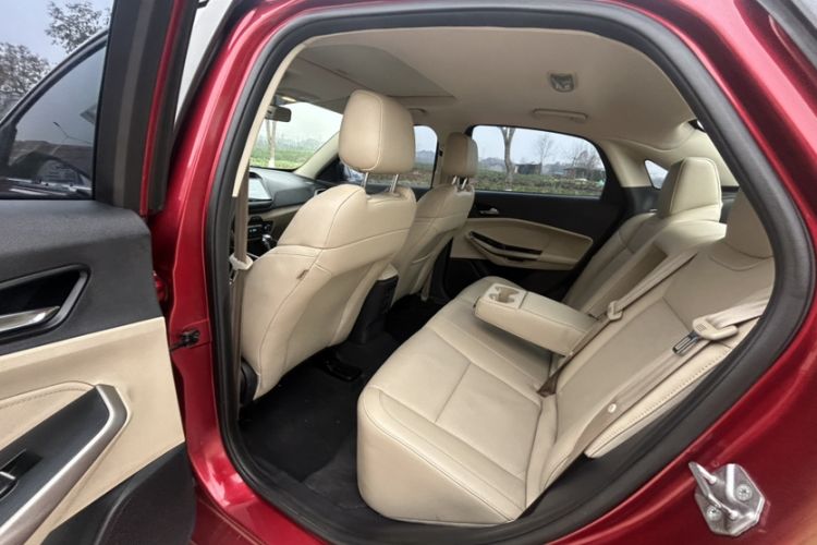 Used Ford Escort 2017 Happiness Edition 1.5L Automatic Fashion Version
