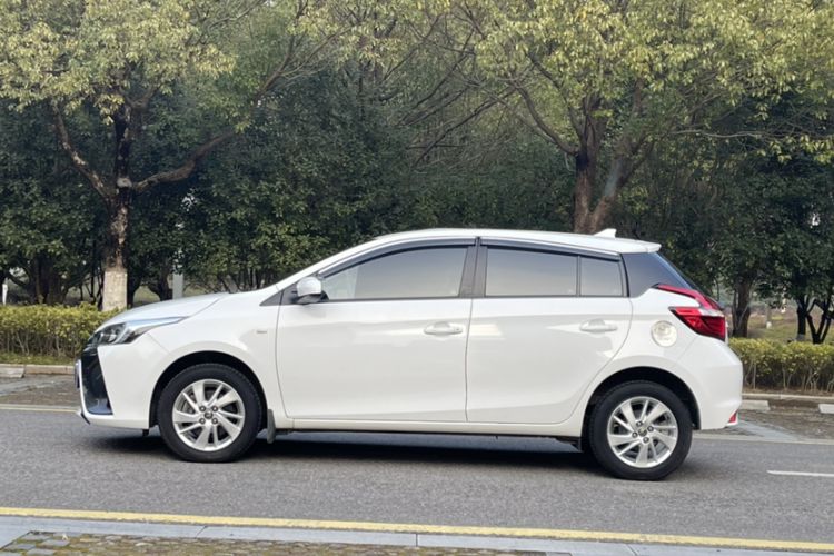 TDK.VehicleDetails.img