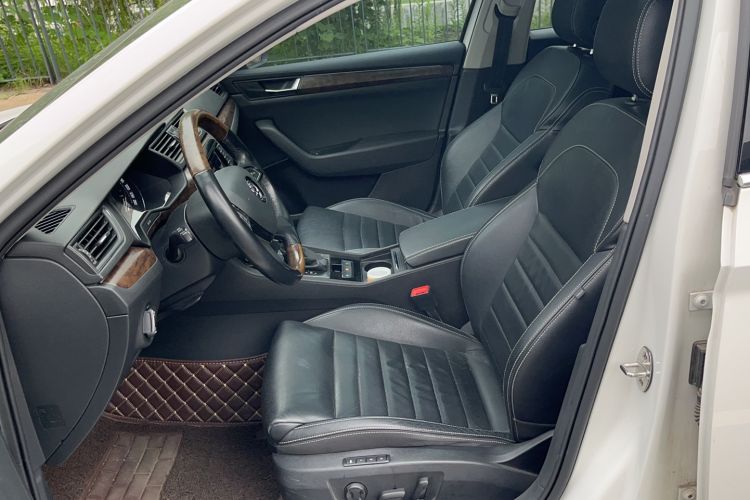 Used Skoda Superb 2016 TSI380 DSG Prestige Edition
