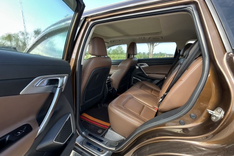 Used Geely Auto Emgrand X7 Sport 2016 1.8TD Automatic ZhiZun Version
