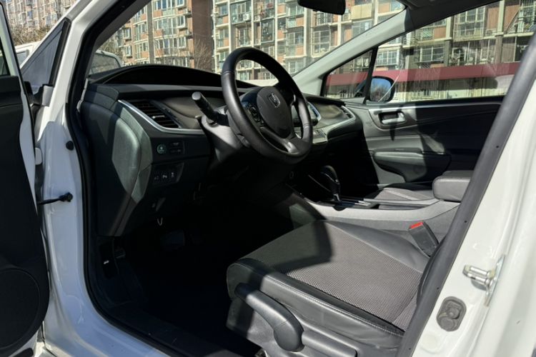 Used Honda Jade 2016 1.8L Automatic Comfort Elite Version 5 Seats
