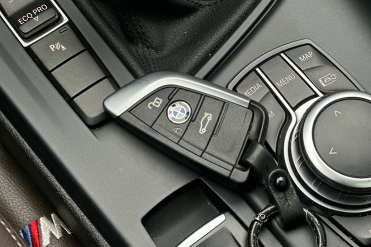 Used BMW X1 2022 sDrive25Li Leading Model
