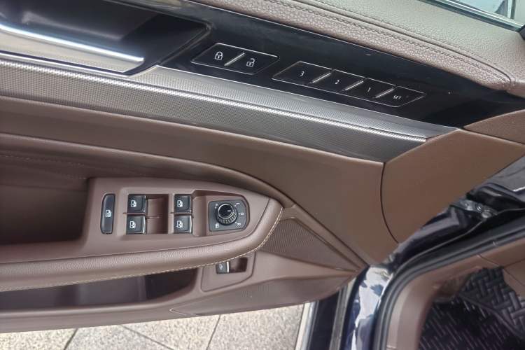 Used Volkswagen Phideon 2021 380TSI Luxury Edition
