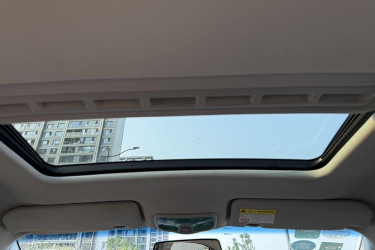 Used Roewe 350 2014 1.5L Manual Swift Edition
