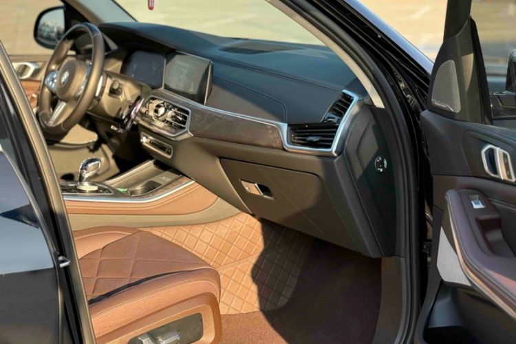 Used BMW X5 2022 Restyled xDrive 30Li Luxury Version M Sport Package