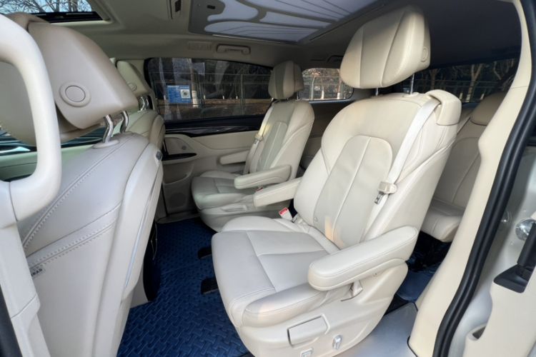 Used Buick GL8 2023 ES Lu Zun Deluxe Model
