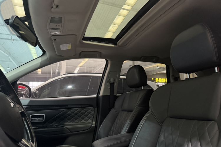 Used Mitsubishi Outlander 2021 2.0L Two-Wheel Drive Comfort Edition 7 Seats