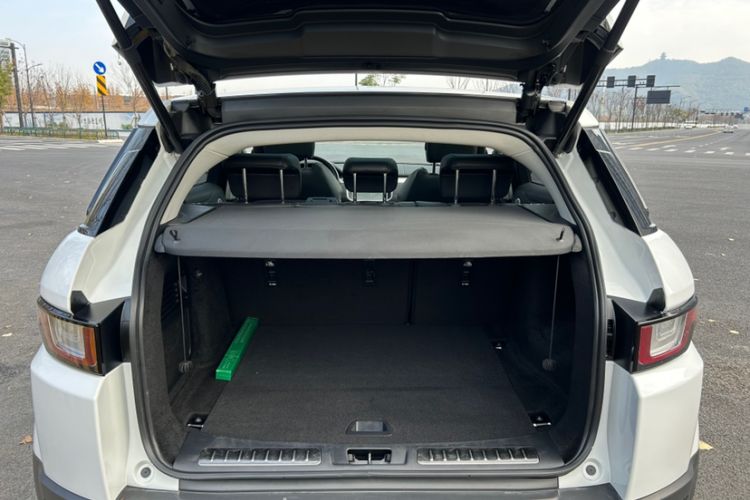 Used Land Rover Range Rover Evoque 2018 240 PS SE Smart Brilliance Edition
