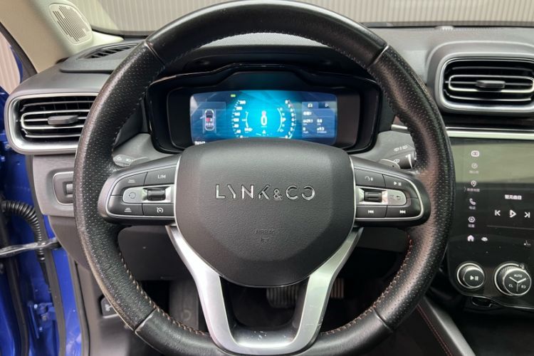 Used Lynk & Co 02 2018 1.5T DCT Two-Wheel Drive Pro Version China V Emission Standard
