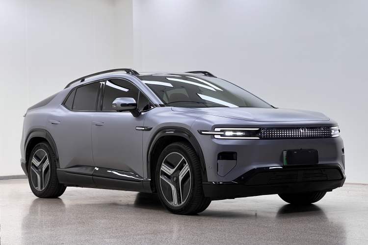 Used  E07 2025 All-Electric 4x4 90kWh Ultra High-Performance Edition