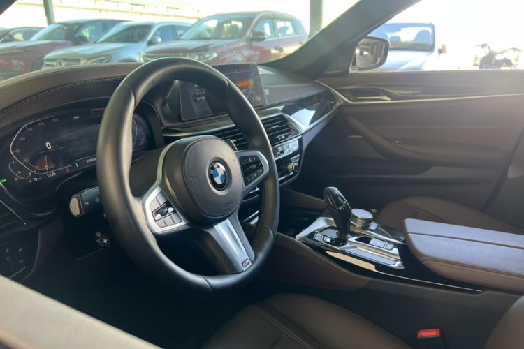 Used BMW 5 Series 2020 525Li M Sport Package