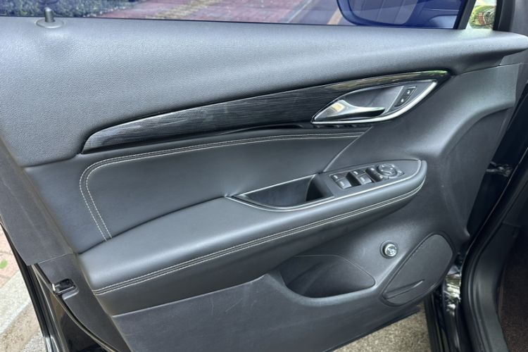 Used Buick Envision 2021 Encore Plus 652T Five-Seat All-Wheel-Drive Luxury Model
