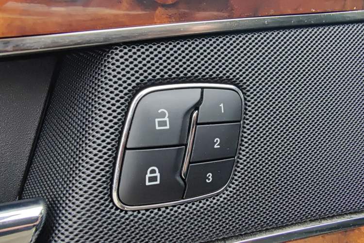 Used Lincoln Nautilus 2019 2.0T Four-Wheel Drive Luxury Edition China VI Standard
