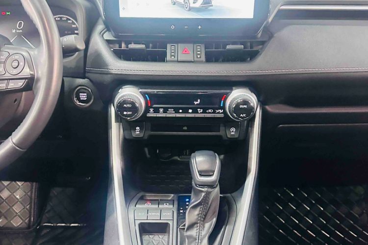 Used Toyota Wildlander 2023 2.0L CVT Two-Wheel Drive Luxury PLUS Edition