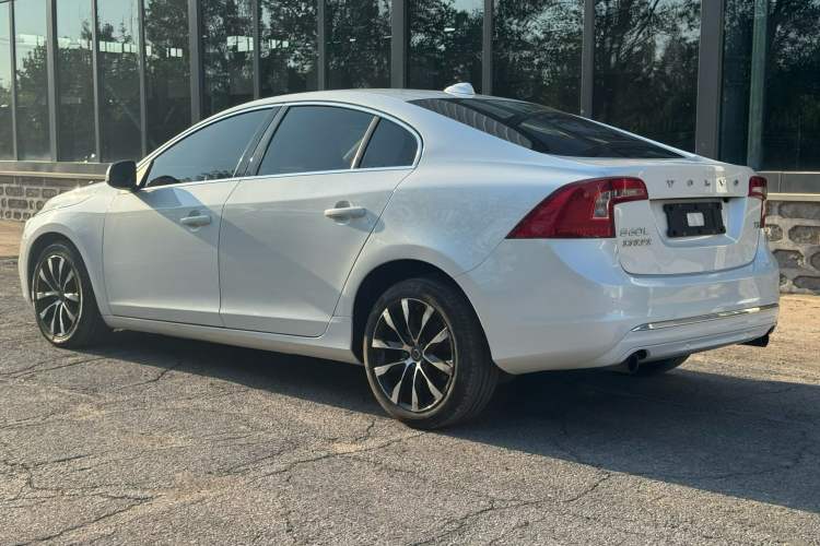 Used Volvo S60 2019 S60L Facelift T5 Intelligent Advanced Edition
