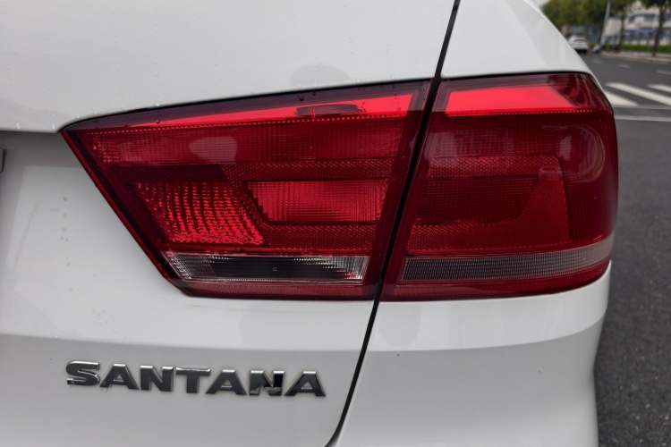 Used Volkswagen Santana 2019 1.5L Manual Fashion Edition China VI Standard