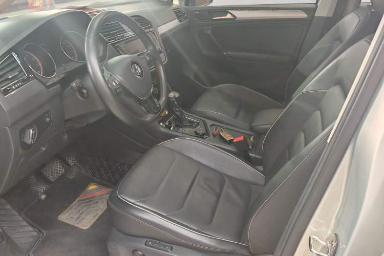 Used Volkswagen Tiguan L 2017 380TSI Automatic All-Wheel Drive Supreme Flagship Edition