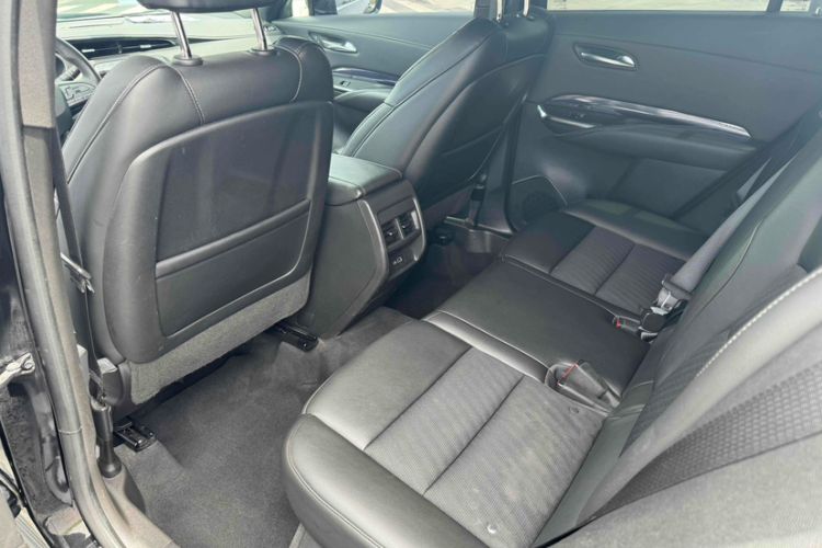 Used Cadillac XT4 2022 28T Two-Wheel Drive Fashion Edition
