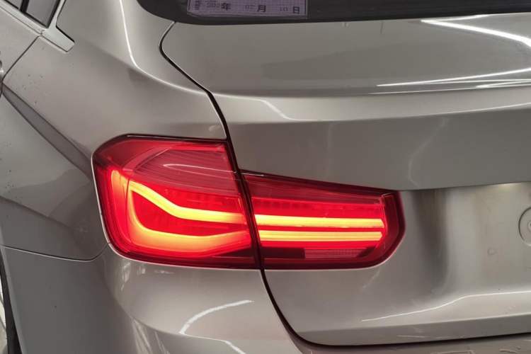 Used BMW 3 Series 2016 320Li Ambition Model
