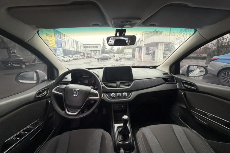 Used Baojun 310 2016 1.2L manual Comfort trim level
