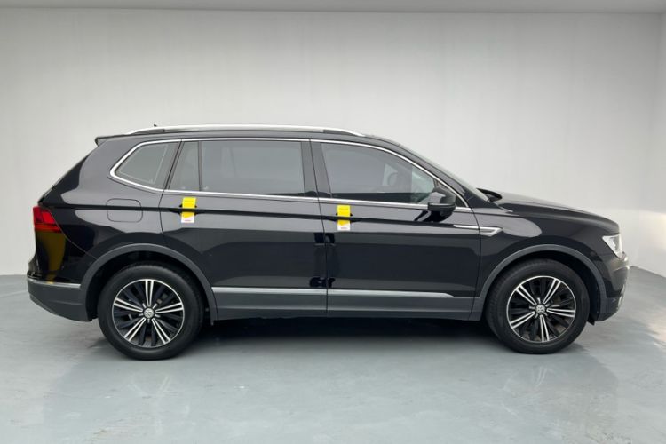 Used Volkswagen Tiguan L 2019 Updated Version 330TSI Automatic Two-Wheel Drive Panoramic Comfort Edition China VI Standard
