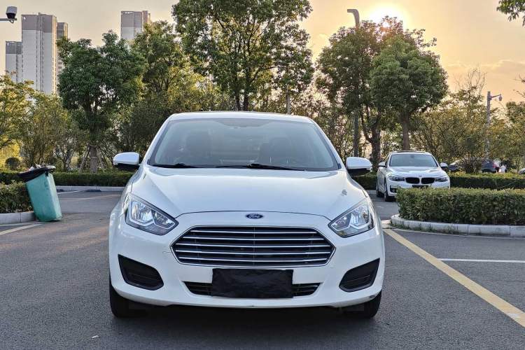 Used Ford Escort 2017 Revised Version 1.5L Manual Comfort Edition
