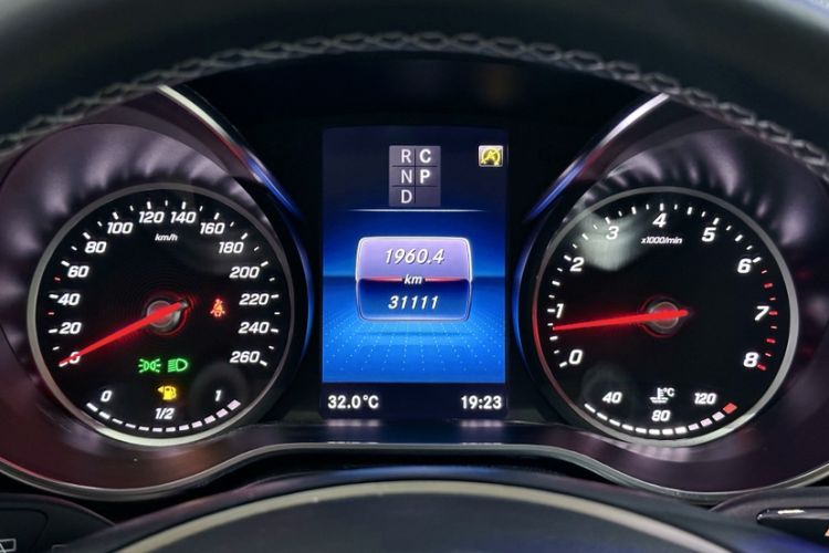 Used Mercedes-Benz V-Class 2021 V 260 Prestige Edition
