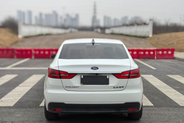 Used Ford Escort 2019 Revised Version 1.5L Automatic Enjoyment Type China VI Standard
