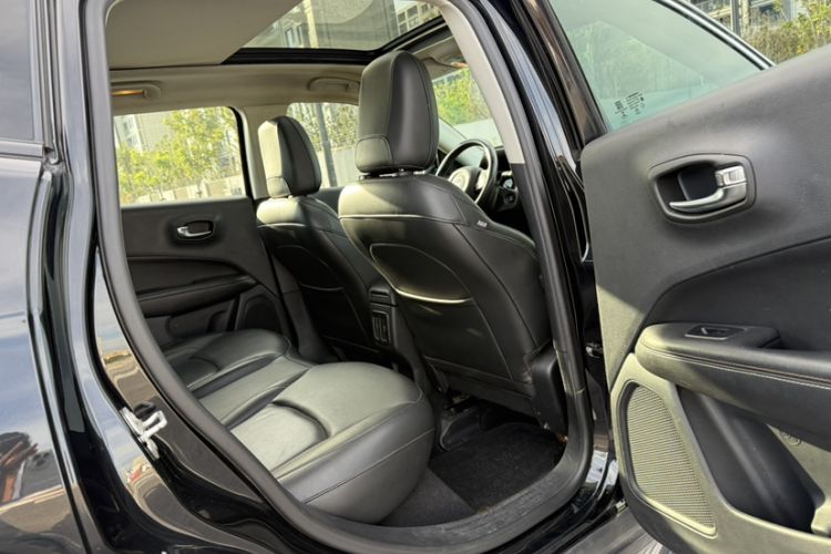 Used  Compass 2017 200T Automatic Family Enjoyment Four-Wheel Drive Edition
