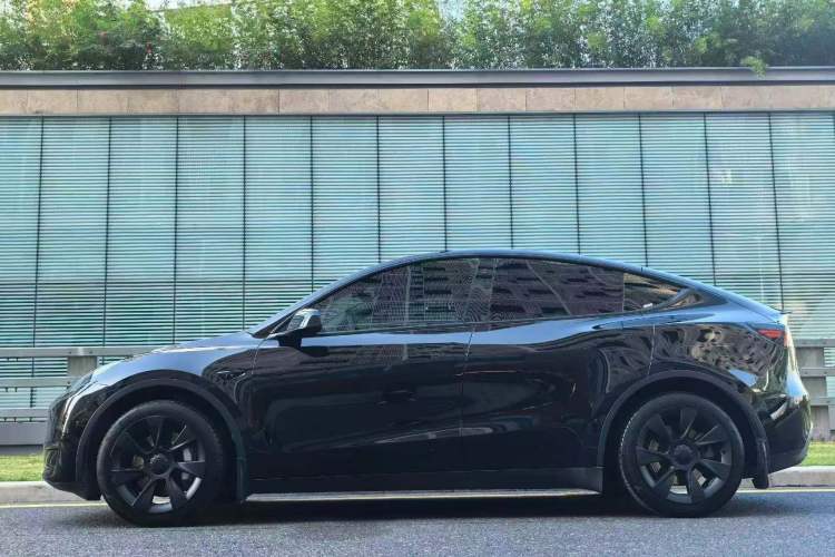 Used Tesla Model Y 2022 Rear-Wheel-Drive Version