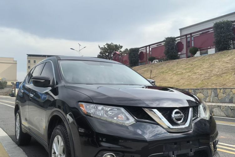Used Nissan X-Trail 2016 2.0L CVT Smart Enjoyment Version 4WD